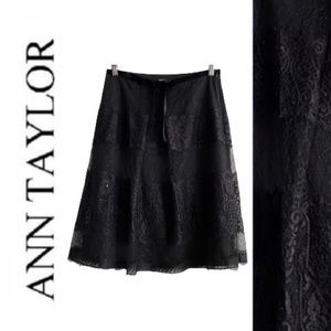 Stunning Ann Taylor Skirt, lace/sequin, Like new